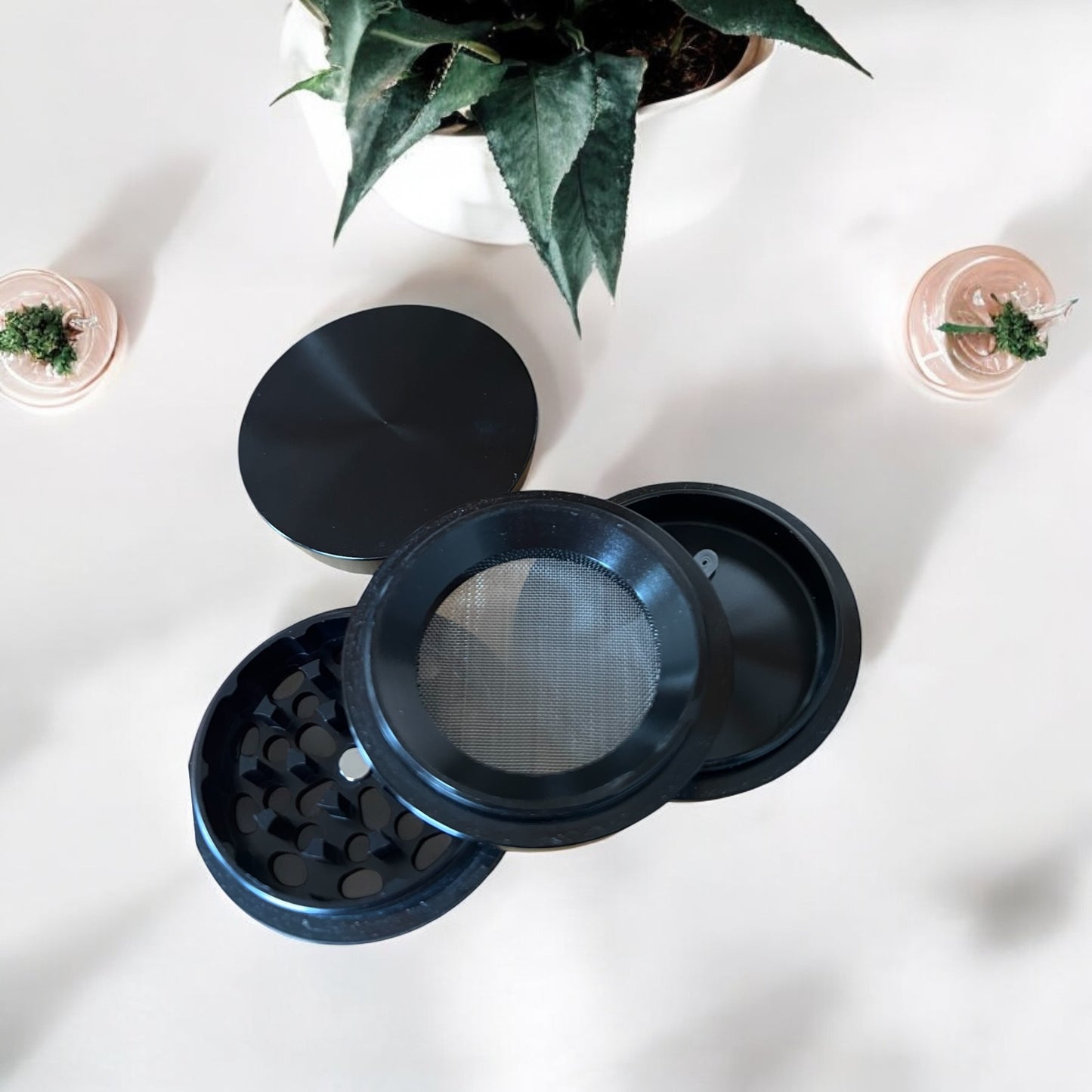 Aluminium Grinder mit Magnetverschluss 60mm